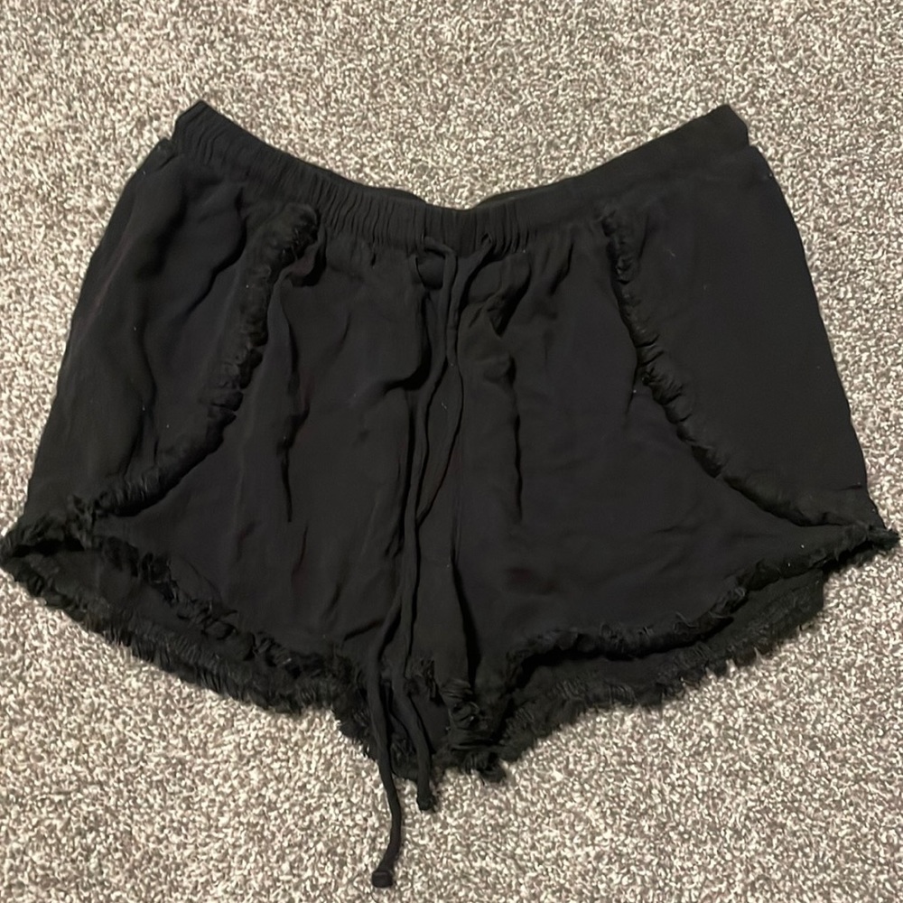 Flowy linen-like shorts